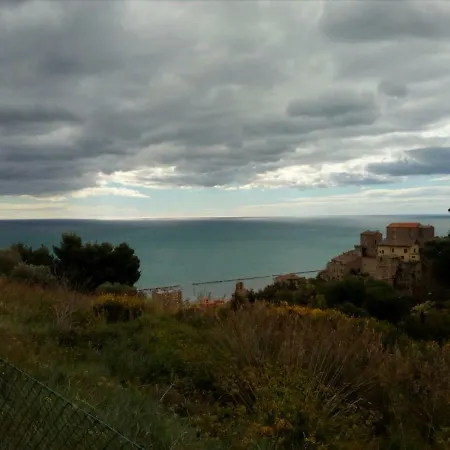 Vecchio Ulivo Bed & Breakfast *